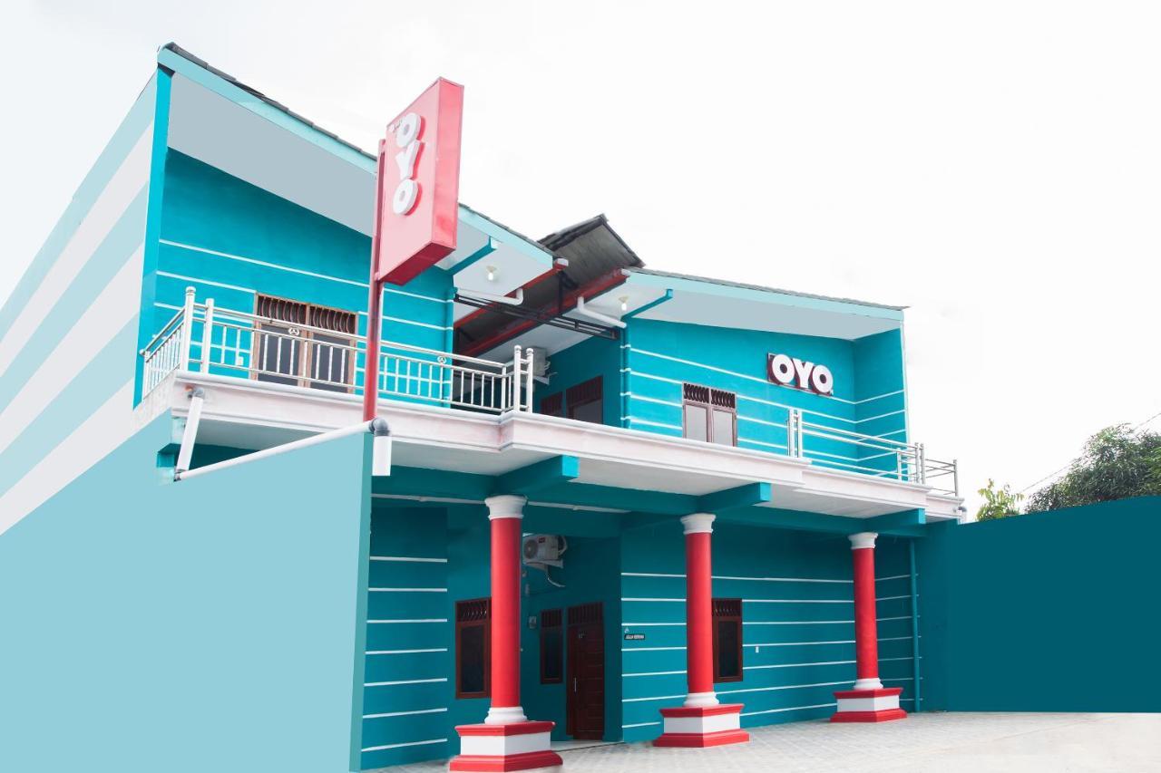 Oyo 1978 Pondok Indah Residence Медан Екстер'єр фото