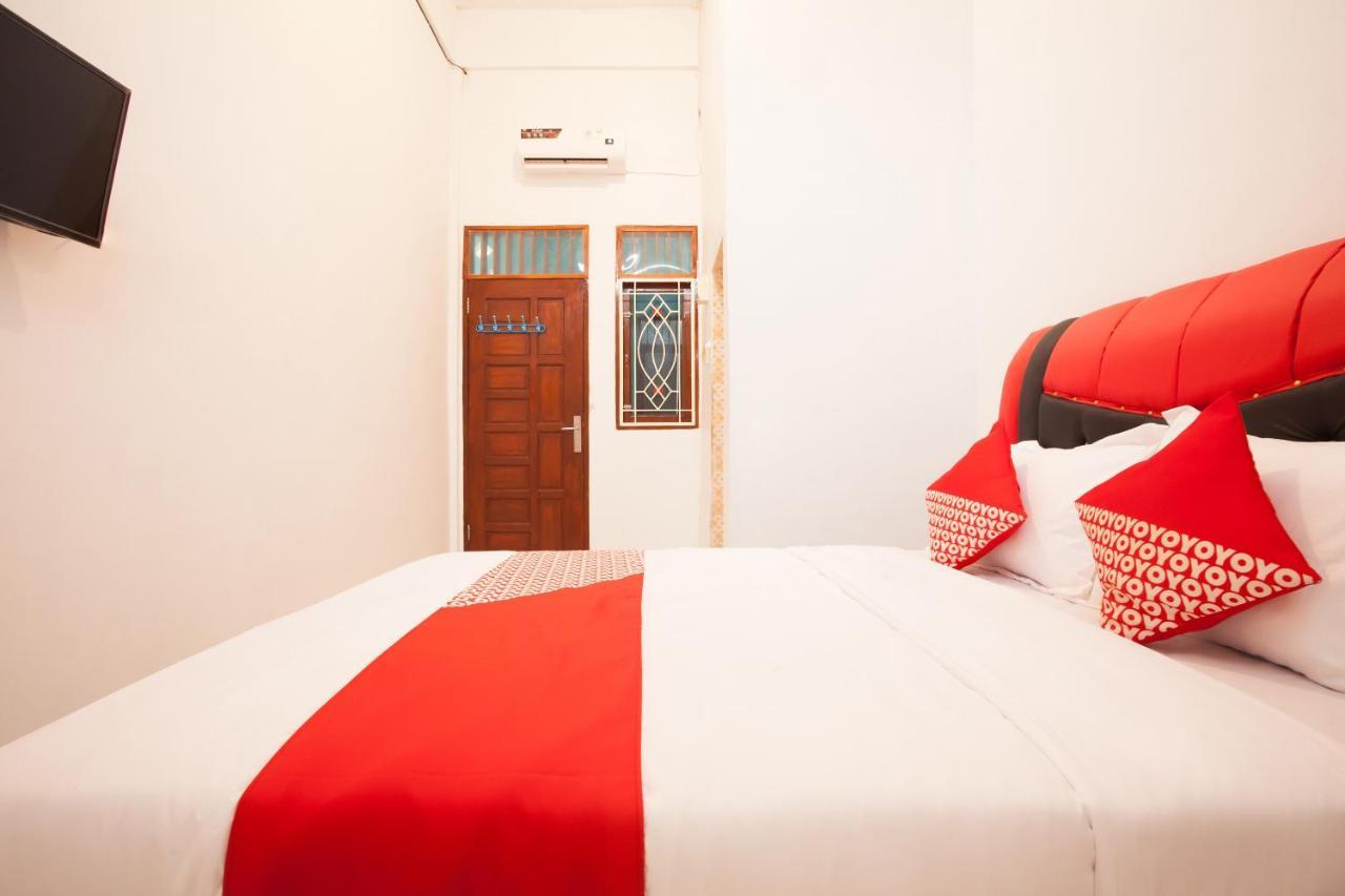 Oyo 1978 Pondok Indah Residence Медан Екстер'єр фото